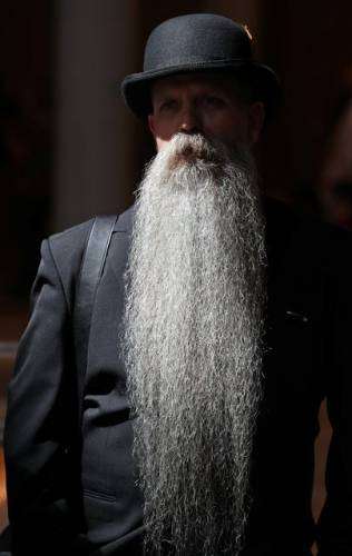 Международный конкурс среди бород и усов в Антверпене (15 фото)