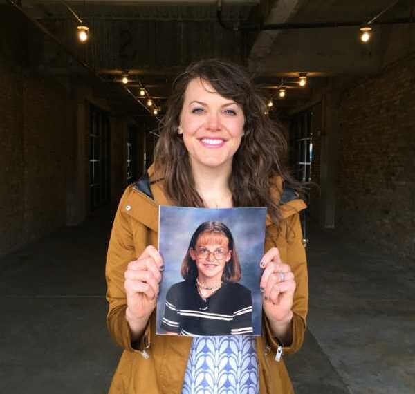 Шкільні знімки бридких каченят, які з роками стали гарнішими