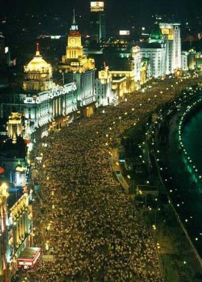 Фото з густонаселених районів Китаю