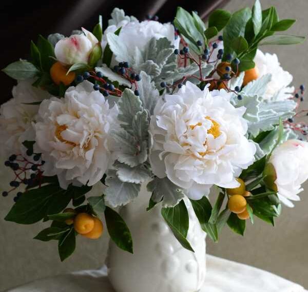 Дивовижні фарфорові квіти від Олесі Галущенки