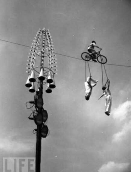 Шалені трюки на знімках початку минулого століття