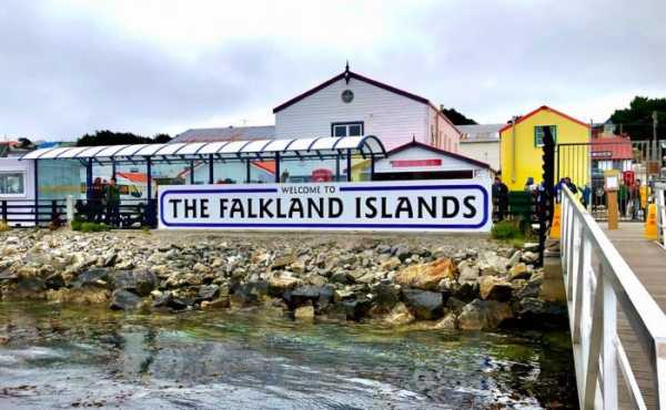Чому Аргентина та Великобританія суперечать за крихітні острови?