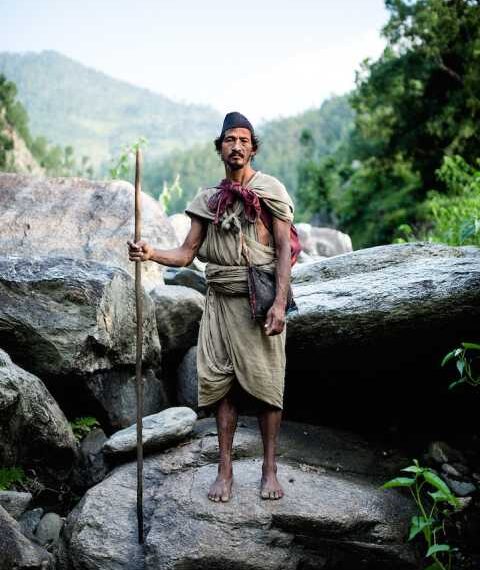 Фотопроект про останніх мисливців-збирачів Гімалаїв