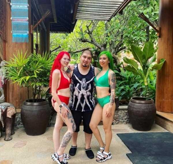 Один американець одружився одразу з двома дівчатами