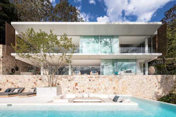 Розкішний будинок на березі океану в Австралії