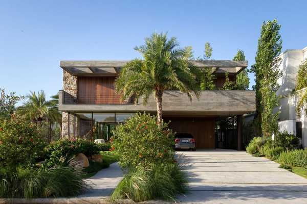 Заміська резиденція з розслаблюючою атмосферою у Бразилії