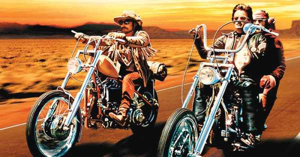 Потужні мотоцикли-чопери, які чудово підходять для далеких подорожей.