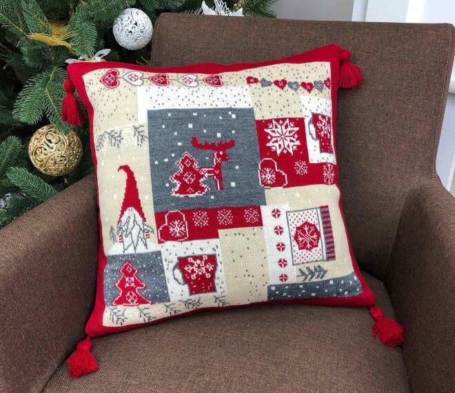 Новорічні декоративні подушки в магазині “Прованс”: ідеальний декор для зимових свят