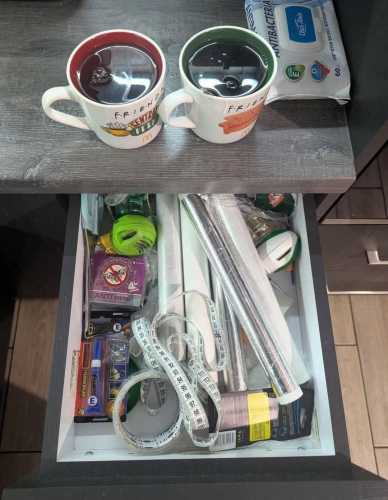 Чи помічаєш ножиці на зображенні? Кажуть, жінки бачать їх миттєво.