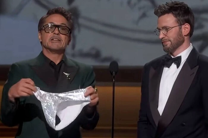 Роберт Дауні-молодший дістав з кишені стрінги прямо на сцені Оскара-2026