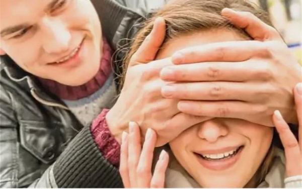 ХА-ХА новини 70 Що дарують на 8 Березня?