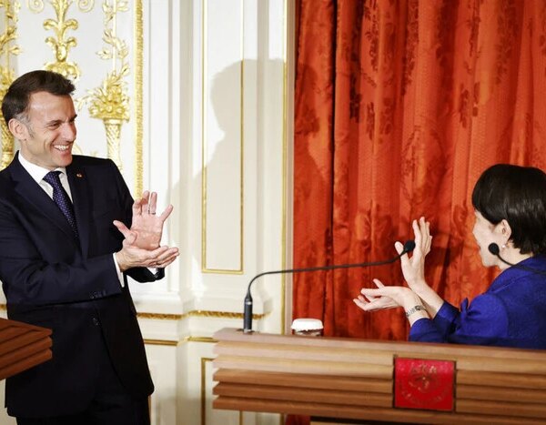 Макрон та прем’єр-міністерка Японії показали позу з аніме на саміті в Токіо&hellip;