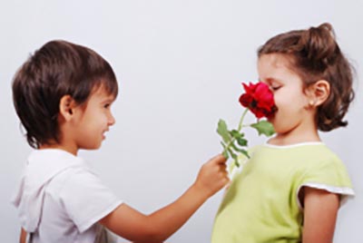 ХА-ХА новини 44 Подарунки: навіщо їх один одному дарувати?