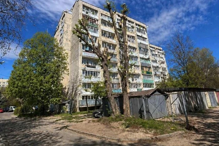 У Львові працівниця райадміністації отримала догану за згенероване у ШІ фото обрізки&hellip;