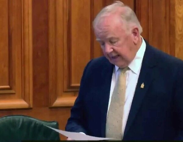 Канадський депутат випадково зачитав відповідь від ChatGPT під час промови (відео)