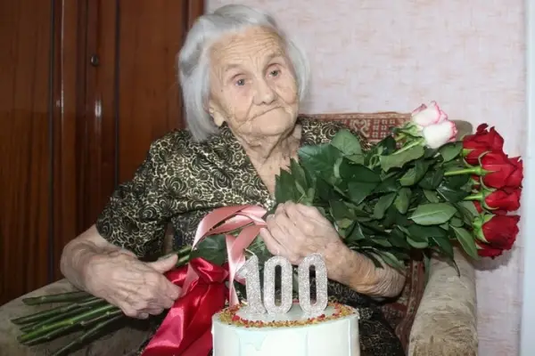 Секрет довголіття від 100-річної рівнянки 4