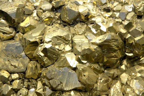 Китай відкопав золото на 83 мільярди доларів