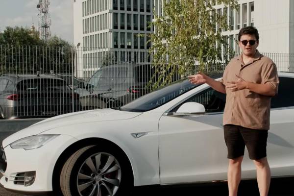 Tesla Model S 2015 року: чи варта вона уваги у 2026?