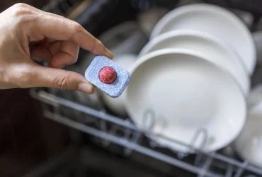 Фармацевтичний секрет білосніжного одягу: бабусин лайфхак за копійки 6