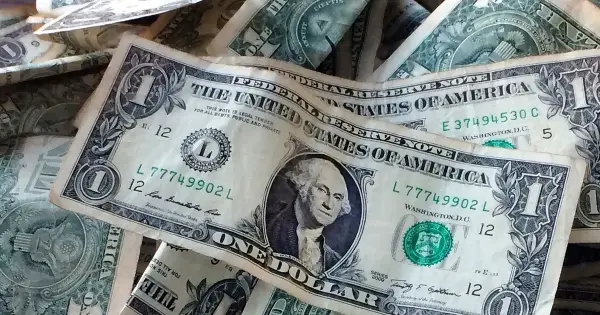 Курс валют 16 серпня: долар, євро та злотий тримають позиції