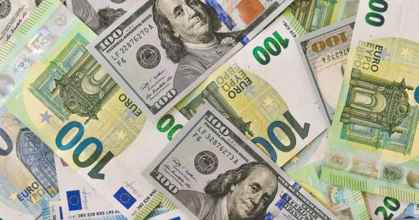 Курс валют 20 серпня: як змінились ціни на долар, євро та злотий