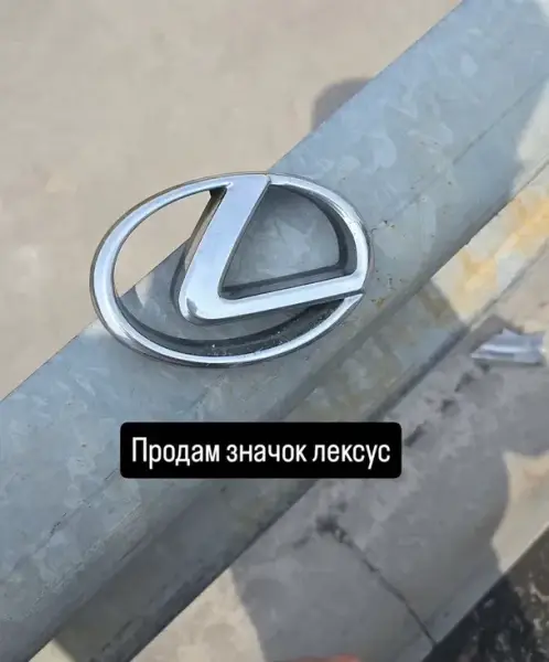 Відомий український співак зазнав аварії на дорозі 6