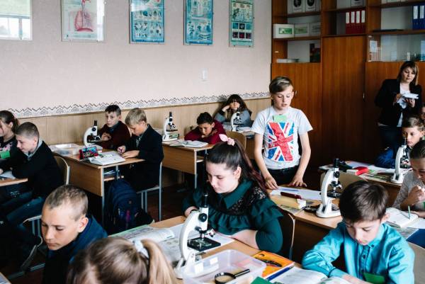 Черкащина відкрила "школу майбутнього" без підручників, але з сучасними технологіями 9