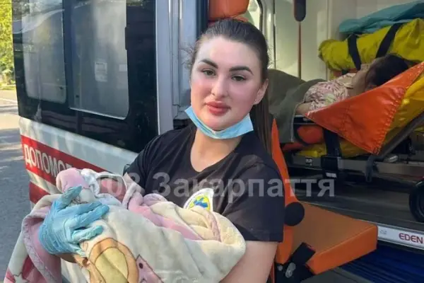Четвертий раз мамою: закарпатка народила, навіть не підозрюючи про вагітність 6