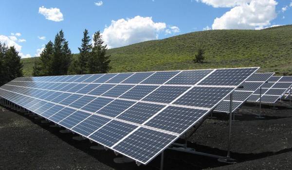 Сонячні панелі витісняють вугілля: чи можлива повна заміна