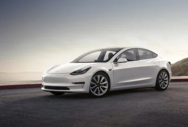 Американець розкрив секрети Tesla, про які не знають навіть власники 8