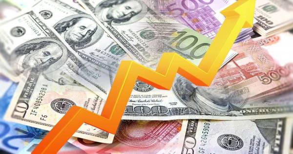 Курс валют 25 серпня: ціна долара, євро та злотого