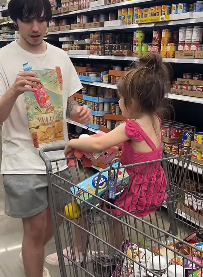 Американські батьки заповнили візок продуктами: чи є там справжня їжа? 196